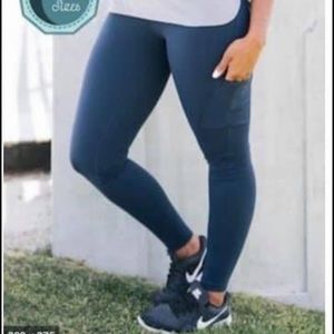 Zyia Eclipse cargo luxe leggings 2